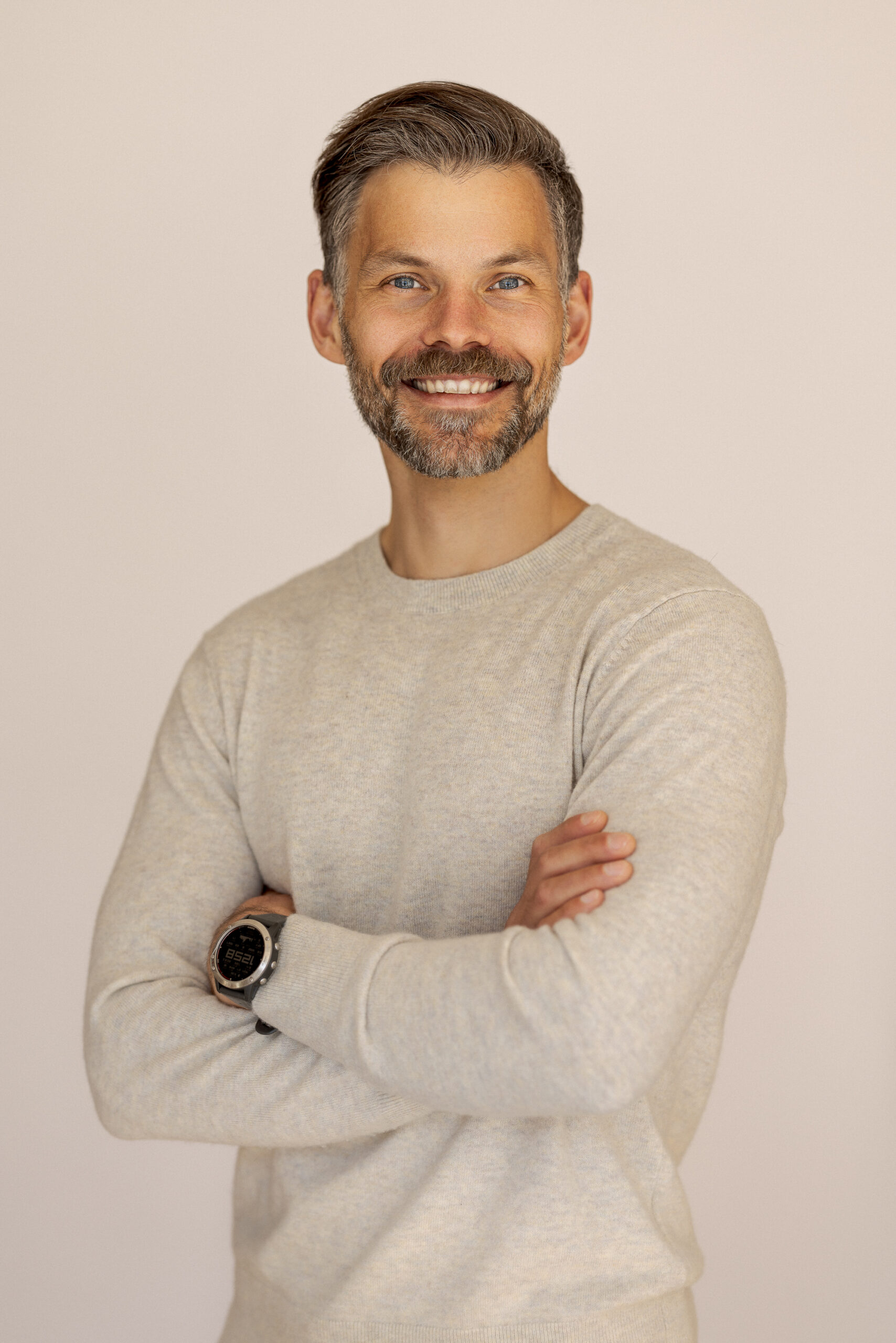 BUSINESS-PORTRAITS-MUENCHEN_Maximilian-Soeldner_00071FAVORIT